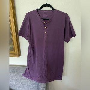 Abercrombie and Fitch tshirt - medium